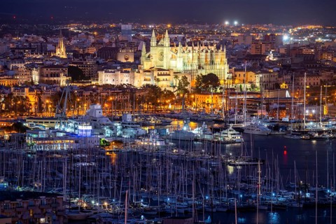 Panorama of Palma de Majorca, Bay of Palma, with the marina and the Cathedral of St Mary, Balearic
