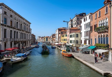 Canal Canale di Cannaregio from the bridge Ponte delle Guglie, Cannaregio, Venice, Veneto, Italy,