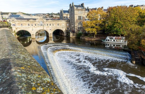 Pulteney Bridge, River Avon, Bath, Somerset, England, UK architect Robert Adam built 1774 Palladian