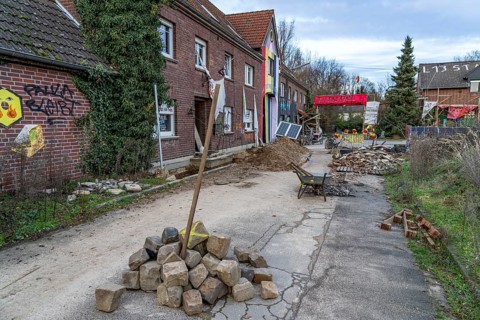 Barricades, obstacles, in the camp of climate activists in the rest of the village of Lützerath,