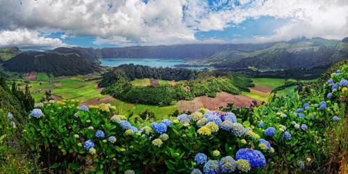 Panoramic view of the picturesque crater landscape of the Caldeira das Sete Cidades with the lake