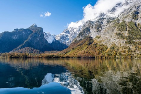 Königssee with Watzmann massif, autumnal mountain landscape reflected in the lake, Berchtesgaden