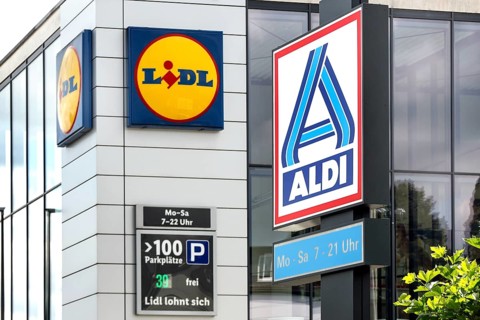 Lidl and Aldi store right next to each other, Essen, 22.07.2024., Essen, North Rhine-Westphalia,