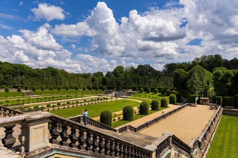 The Grosssedlitz Baroque Garden with the Friedrich Palace is located on a hill on the left bank of