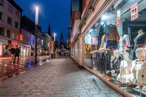 Gelsenkirchen city centre, pedestrian zone, BahnhofstraÃŸe, during the Corona crisis, lockdown in