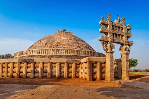 Great Stupa, ancient Buddhist monument. Sanchi, Madhya Pradesh, India, Asia