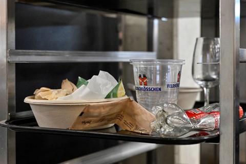 Restaurant return station