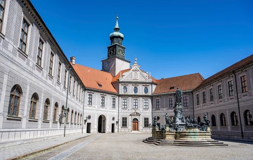 Fountain courtyard with Perseus Fountain, inner courtyard in the Munich Residence, Munich, Upper