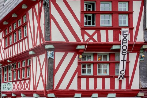Half-timbered house, half-timbered house façade, historic old town, Morlaix, Départements