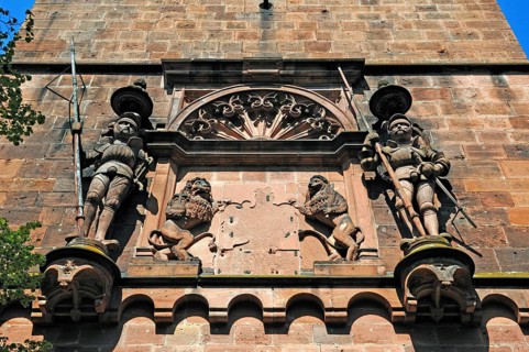 Knight figures above the gate tower, 1541, of Heidelberg Castle, destroyed in 1689, castle