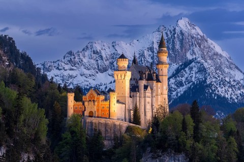 Neuschwanstein Castle near Füssen, Schwangau, AllgÃ¤u Alps, night shot, illuminated, snow, East