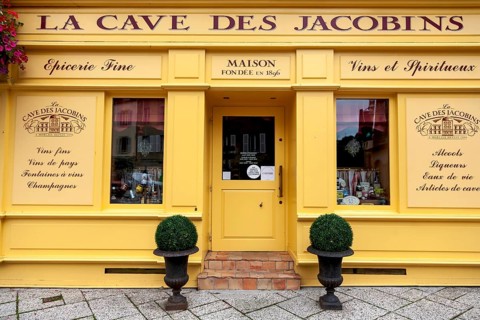 La Cave des Jacobins, The Jacobins' Cellar, wine cellar in a historic house, Morlaix, Départements