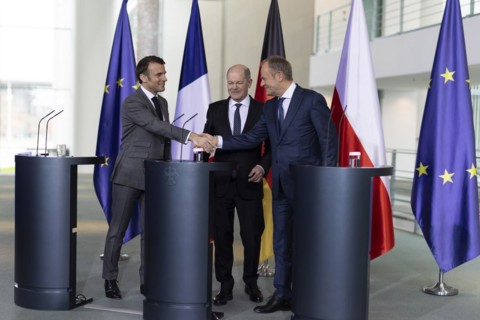 Olaf Scholz (SPD), Federal Chancellor, Emmanuel Macron, President of France, Donald Tusk, Prime