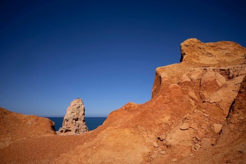 Algar Seco rock formation, coloured rocks and underground caves, caves, shell limestone, Carvoeiro,