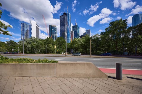 Skyscrapers, including MAIN TOWER, Omniturm and Taunusturm from the street Taunusanlage in