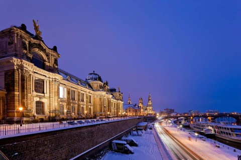 Brühl's Terrace in winter. Building of the Saxon Art Association and the Academy of Fine Arts.