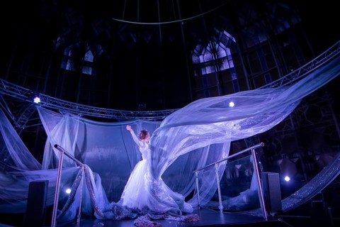 BALLET MEETS ORIENT