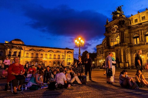 Richard Strauss Gala, broadcast from the Semperoper onto the Theaterplatz