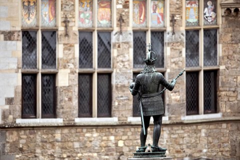 Charlemagne Fountain Monument, Charlemagne Fountain in front of the late Gothic Löwenstein House,