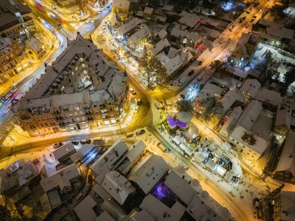 Still an insider tip, the small Christmas market on Körnerplatz, organised by Elbhangfest e.V