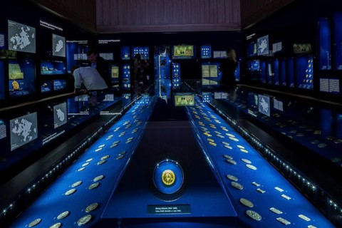 Coin Cabinet in the Residence Palace