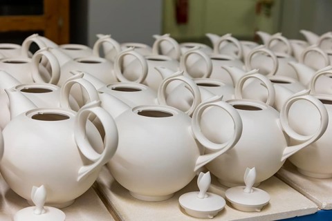 Meissen is the oldest porcelain manufactory in Europe and has stood for unique craftsmanship since
