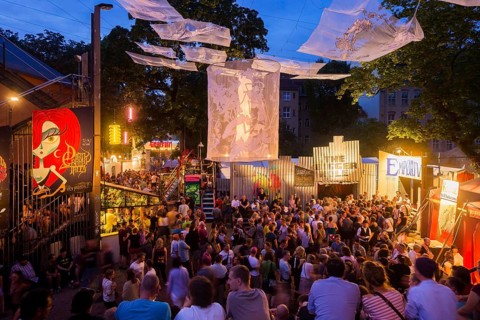 DEU Saxony Dresden Schaubudensommer The International Summer Festival for Theatre, Pleasure and