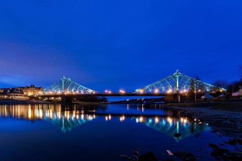 Blue wonder
