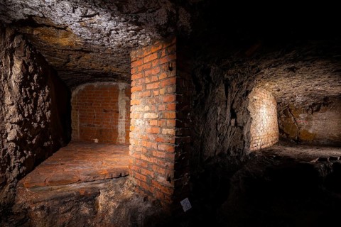 The total length of the passages under Geithain is 1100 m, of which 412 m are currently accessible.