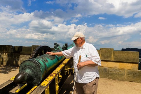 Blind tourist at Königstein Fortress