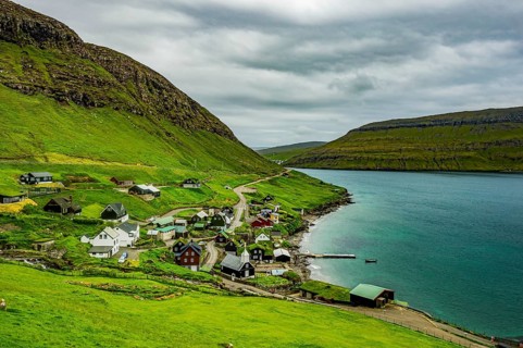 Bour village with many grasstop roofs, Vagar, Faroe islands, Denmark, Europe