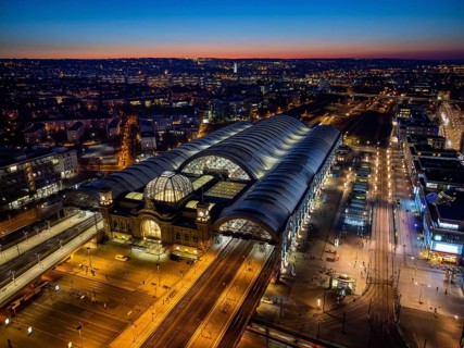 Central station at Wiener Platz. The new construction has been completed, the membrane roof of the