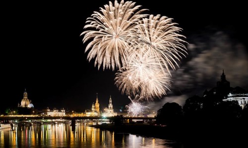 At the end of the city festival in Dresden, there was a big fireworks display over the old town