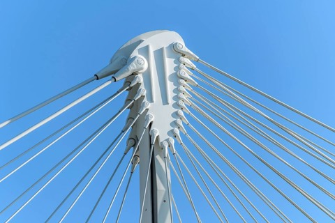 Die Deux-Rives-Fussgängerbrücke zwischen Deutschland und Frankreich in Kehl und Strassburg, ein