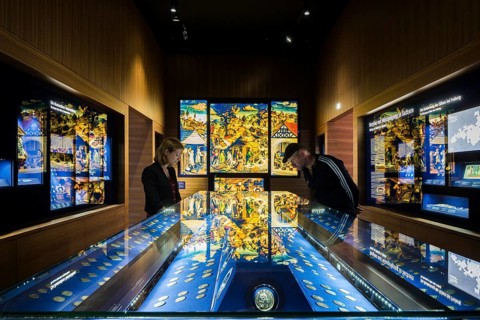 Coin Cabinet in the Residence Palace