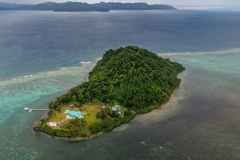 Little islet of the coast of Taveuni, Fiji, South Pacific, Oceania