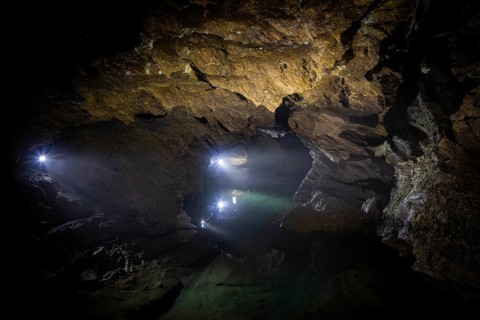 Dragon Cave Syrau