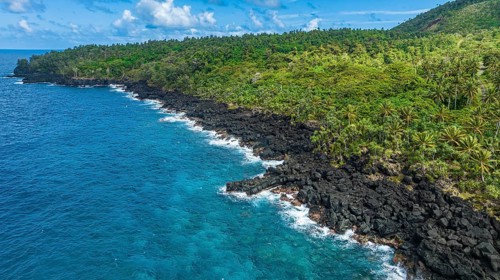 Aerial of the volcanic south coast, Taveuni, Fiji, South Pacific, Oceania