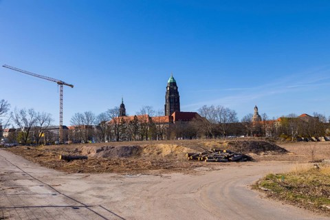 Construction sites of the Lingner area on the former Roboton site. The urban quarter Am Blüherpark