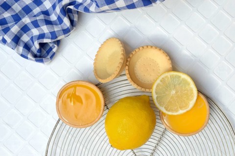 Lemon tartlet and pre-made tartlet base, tartelette, lemon