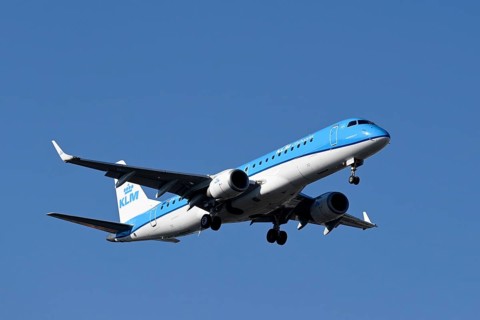 Aircraft KLM Cityhopper, Embraer ERJ-190, PH-EZC