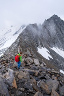 Descent, Schönbichlerhorn, hiking, rock grade, mountain tour, Alps, glacier, Grosse Möseler, rocks,