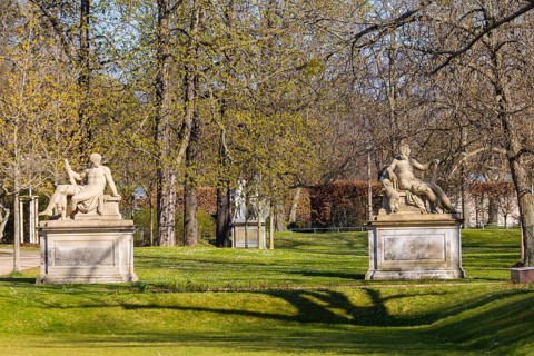 Bürgerwiese and Blüherpark, the sculptures Hercules and Megara in Blüherpark