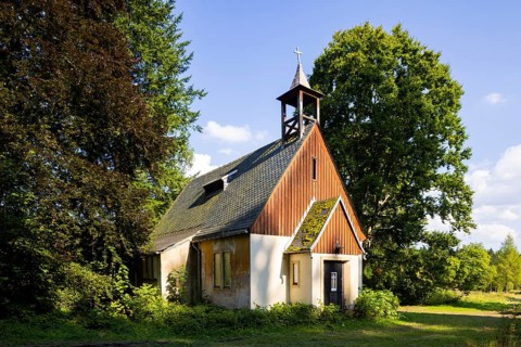 Old chapel next to the former sanatoriums in Bad Reiboldsgrün. The sanatoriums in Bad Reiboldsgrün