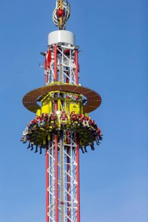Freefall Extreme The world's largest mobile freefall tower will be in Dresden for the 2021 city