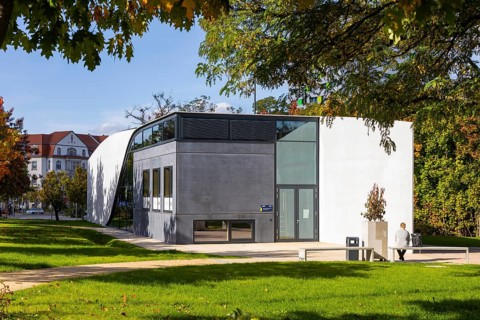 carbon house