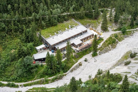 Höllentalangerhütte in the Höllental, Wetterstein Mountains, Garmisch-Patenkirchen, Bavaria,