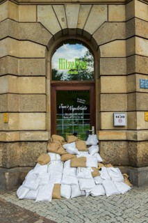 Sandbag wall in Dresden Pieschen