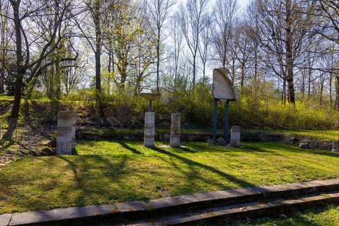 Bürgerwiese and Blüherpark, artificial ruin