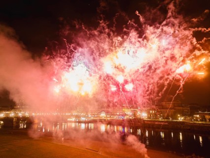 World record attempt on 26 November. At 7.30 pm sharp, the largest single pyrotechnic battery was